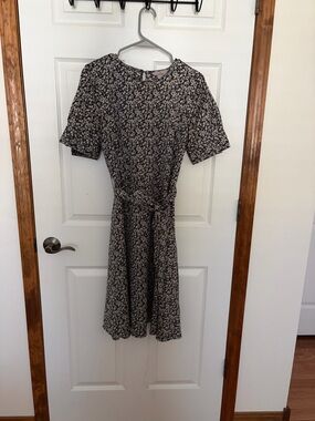 H&M Black and Cream Floral Short-Sleeve Midi Dress